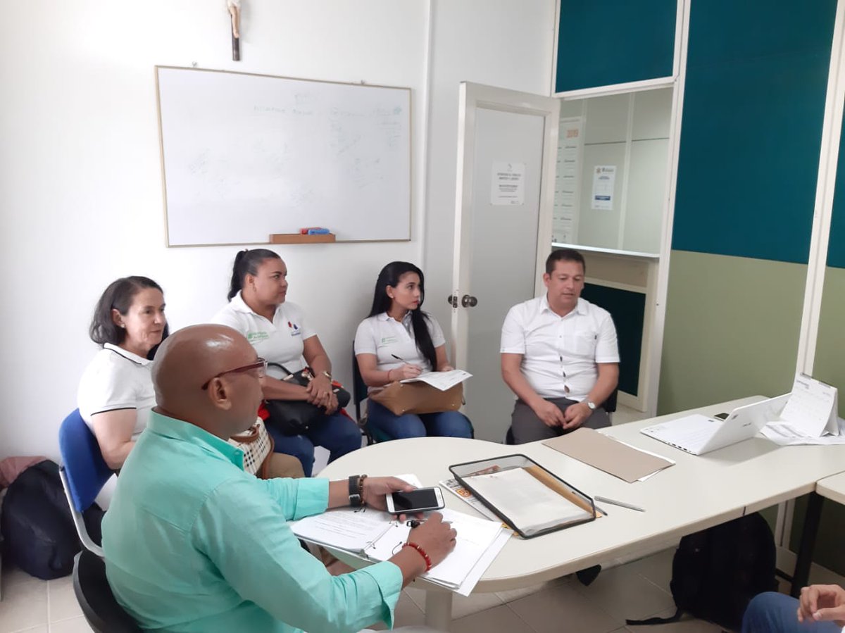 SomosCNPC's tweet photo. Reunión con equipo de gobierno se #Monteria analizando y fortaleciendo el funcionamiento del consejo territorial de participación ciudadana en el marco de la #SemanaDeLaParticipacion https://t.co/oGrqmfYuDp