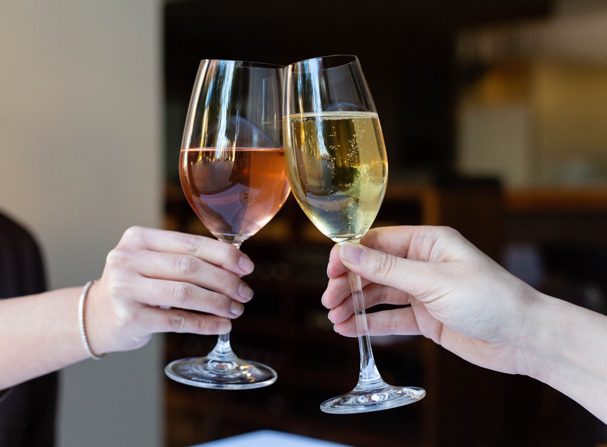 For those seeking the full Castagna experience, we offer an $85 wine pairing hand-selected by award-winning sommelier @puligny_brauntrachet to accompany our tasting menu. Make a reservation using the link in our bio.