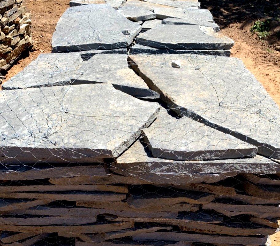 Call Jamey 901.314.0389
#naturalstone #stoneyard #pools #landscape #homes #construction #masons #slabs #boulders #chopstone #architects #homebuilders