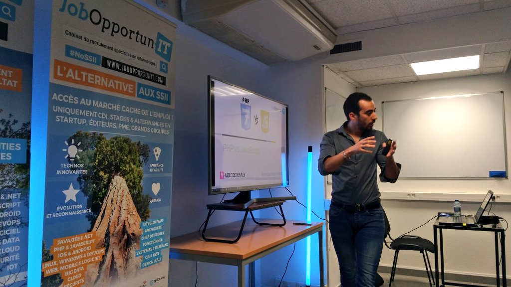 JobOpportunIT_'s tweet image. C&apos;est parti pour le #Meetup #DevWebCA 😊

Bienvenue à tous dans le groupe pour cette 1ère édition, que vous soyez étudiant, développeur ou non-technique 💻

#SophiaAntipolis #DeveloppementWeb #PHP #JavaScript #FierdEtreSponsor