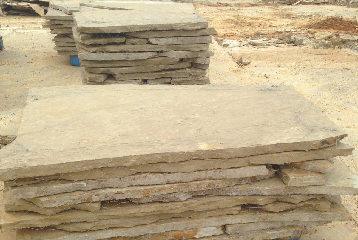 Call Jamey 901.314.0389
#naturalstone #stoneyard #pools #landscape #homes #construction #masons #slabs #boulders #chopstone #architects #homebuilders
