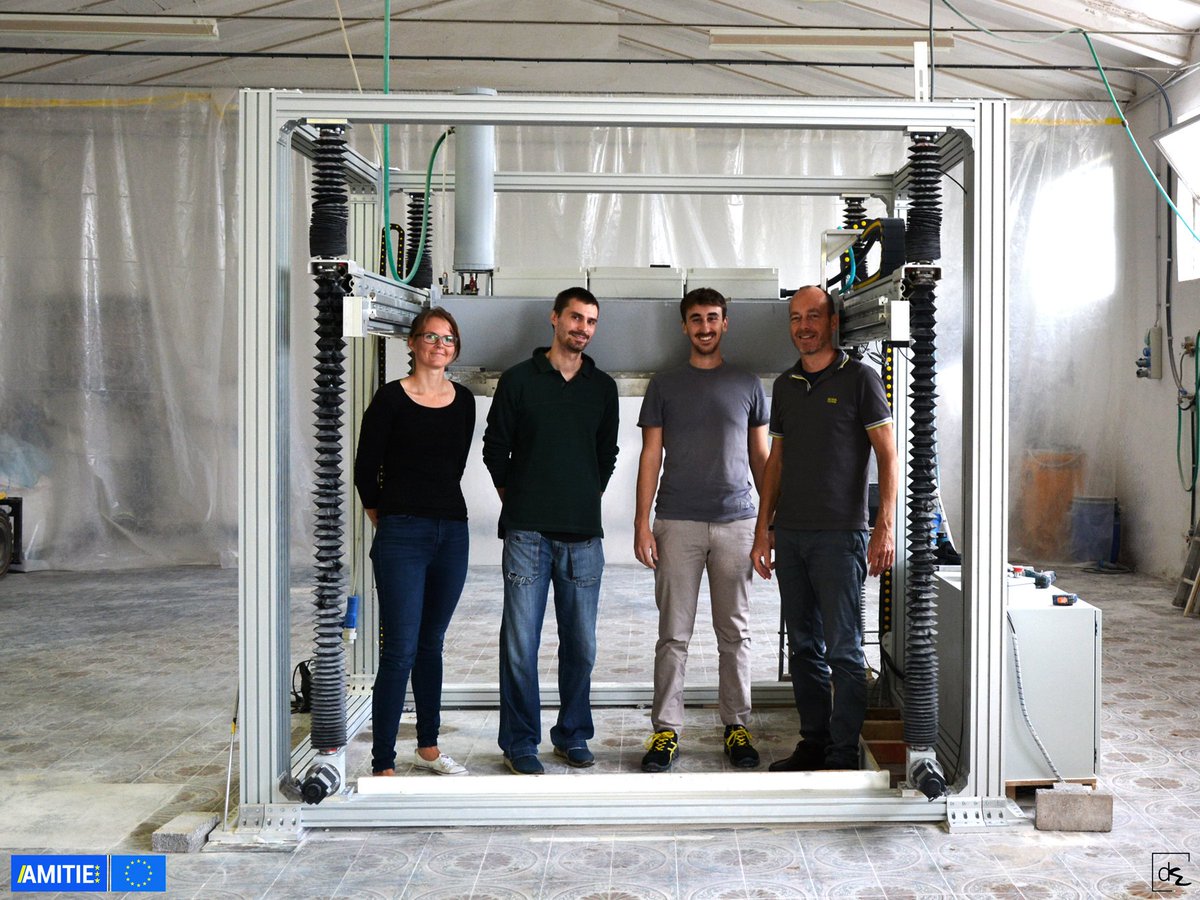 desamanera's tweet photo. Una #tecnologiadiSTAMPA3D che raccoglie interesse...o meglio, una #STAMPANTE3D che accoglie ricercatori, da tutto il mondo!
Grazie Jens, Janka e Andrea da @BAMResearch per l'entusiasmo che portate ogni volta #3Dprinting #stampa3D #RISE #Amitie #h2020 @EU_H2020 @AMITIEH2020 https://t.co/oa620ikhbu
