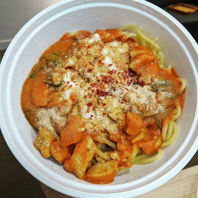 Craving some hot and delicious FRESH pasta for lunch? It's the perfect meal for the rainy day! 😉 Order from us now and get FRESH pasta for the office! 🍝🍴#FeedTheTeam #Epiclunch 
#dalmorospasta #freshpasta #cravings #satisfied #epicater #officecaterin… ift.tt/2oAk8i2
