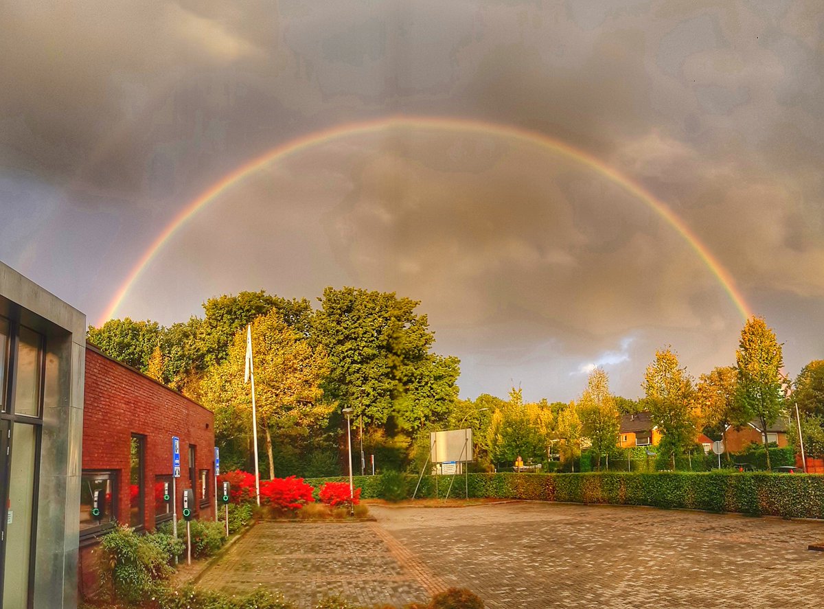 ALvanderVelde's tweet photo. @weermanreinier vanmorgen 8:00 Nunspeet.. Iets voor het weerbericht? Ik hoor graag. Bram van der Velde https://t.co/15cfwyB84R