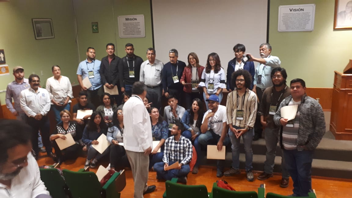 Colpos_Ver's tweet photo. El Dr. Juan Antonio Villanueva Jiménez @juan_avj_mpinta Apoyando la clausura del Curso Nacional de Agricultura Sostenible en el marco del Congreso #SOMAS2019 https://t.co/klkeVIVrpF