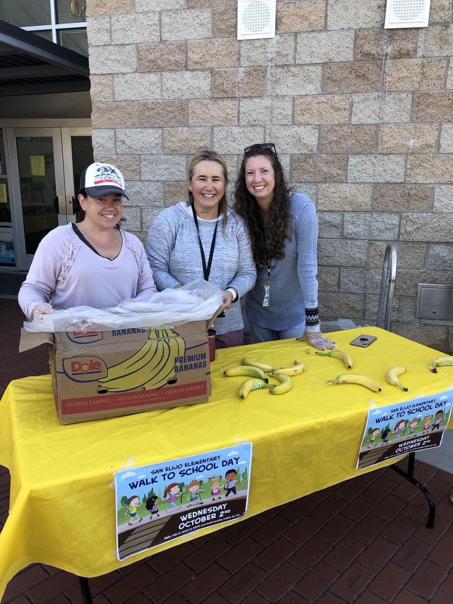Our incredible PTO did it again! Thank you for organizing International Walk to School Day! Mrs. Parra had so much fun walking to school with students this morning.