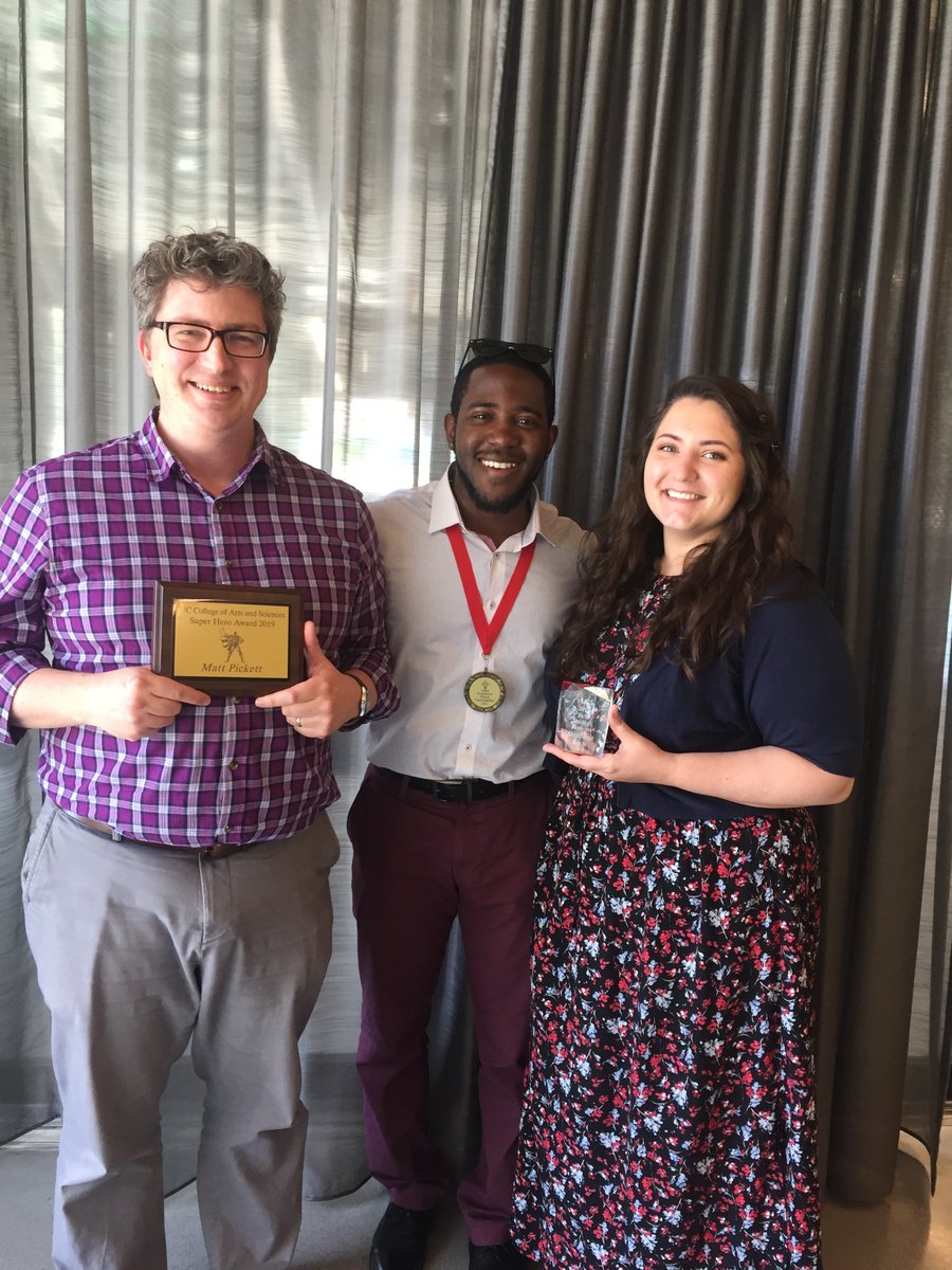 uc.edu/news/articles/…  Want to know what advisors do all day?  Why advising is so awesome for both advisors and students?  Check out our own <a href="/Agent_DC/">DC</a> Derek Cunningham in this article and find out just how much awesomeness happens in <a href="/UCExploratory/">Exploratory Studies</a> every day!  <a href="/UCAADA_Cincy/">UCAADA</a> ❤️