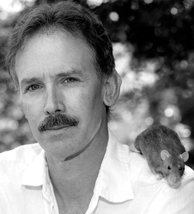 PoetryFlash's tweet photo. "...what with rain &amp; / the sun soon after // questions turn / away from my tongue / strange passages // where I dozed / but kept my body / plump with grain // over the vast city" - #Watershed reader Joshua McKinney, "[From the vast city / escaped into] 

#StandUpForTheEarth https://t.co/JECPGCwvWO