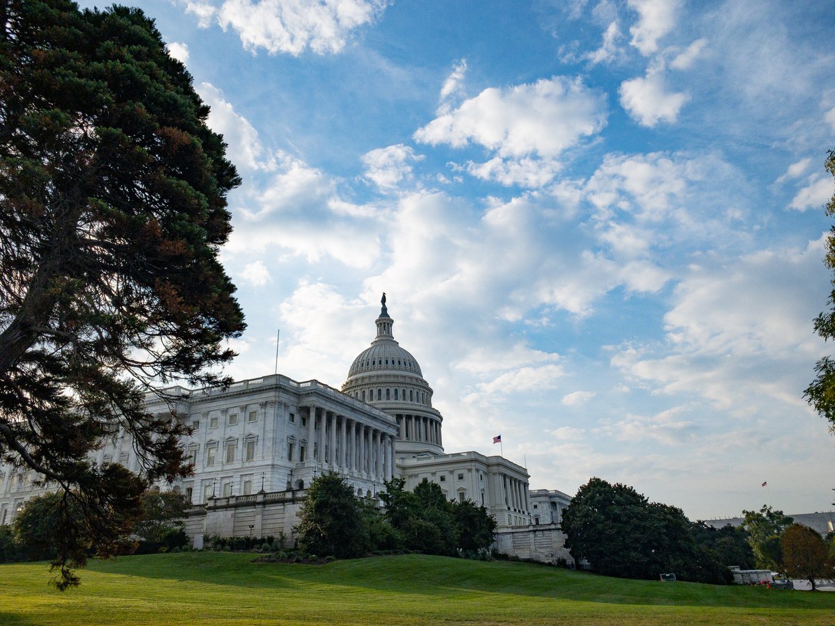 wearewerc's tweet image. It’s a beautiful day for #HillDayERC! We’re on Capitol Hill today to lobby Congress representatives on global mobility issues and efforts. Stay tuned to our social channels for updates throughout the day.