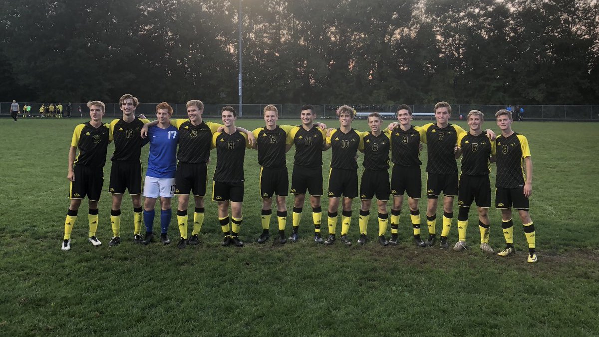 wearesoccer_mi's tweet photo. 2019 Lutheran High North Boy's Soccer Senior Night
Monday, 9/30/2019
@lhnsoccer https://t.co/3b6n9h7UPR