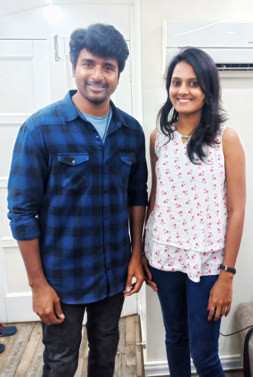 Super surprised to receive bday wishes from MY FAVORITE PERSON.💖Thank u so much for your wishes @sivakarthikeyan sir. Thank u for making me feel awesome n special on my day.❤️Means a lot.Made my entire year😍  #fanmoment #specialbirthday #sivakarthikeyan