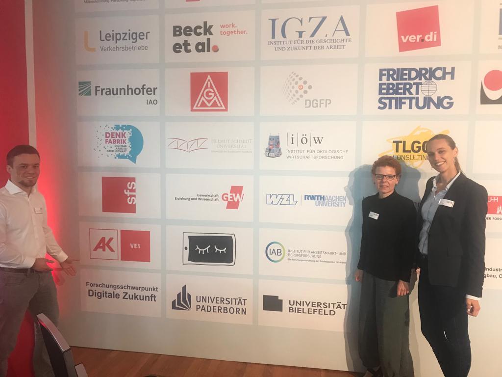 Did you ever wonder about opportunities and risks of crowdwork as a new form of work?
The #forschungsschwerpunkt #digitalezukunft discusses this today at #labora19 in Berlin <a href="/boeckler_de/">Hans-Böckler-Stiftung</a>

More at: boeckler.de/veranstaltung_…