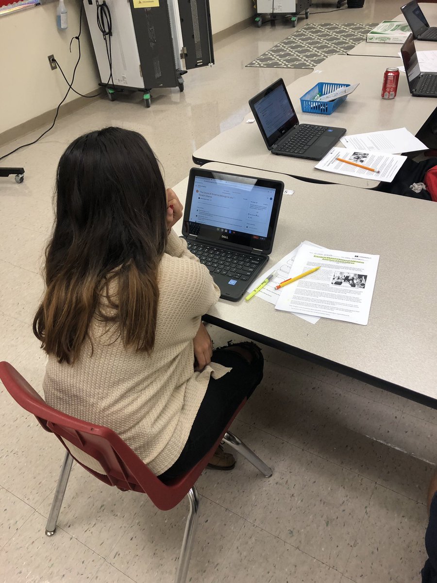 pcosme1908's tweet photo. Ms. Seeden-Vargas is engaging students in quote analysis & authors’ #POV this fine Wednesday morning! #BeatThatFSA #ThisIsTheHill @MsEstherRivera @shariverge @kgwhetsell https://t.co/Uqohhr0Drc