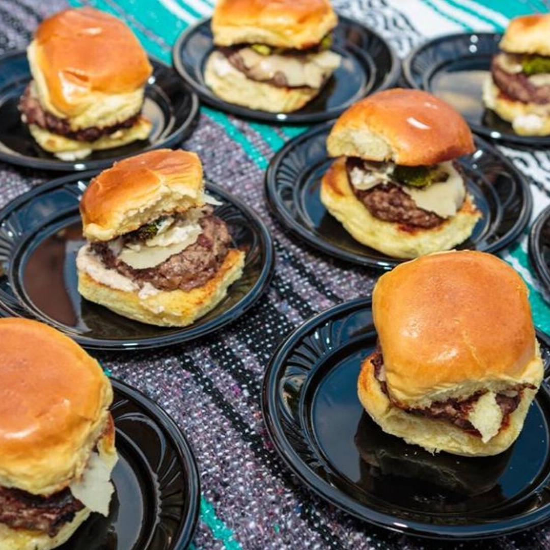 gableschamber's tweet photo. We're counting down the days to @Burgerliscious_ 9! 🍔 Join us on Thurs, Nov. 7th, 6 PM – 10 PM at Fred B. Hartnett/Ponce Circle Park. More than twenty restaurants will go head-to-head as they compete for this year’s Best in Bun and People’s Choice Awards! https://t.co/qrrk5bW6kG https://t.co/wAMkbByT7E