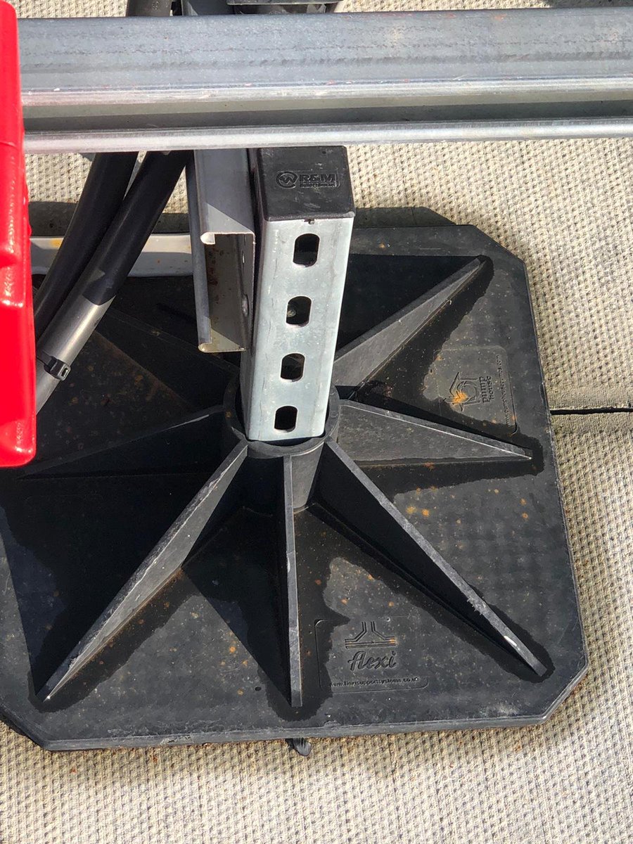 SupportFlexi's tweet photo. When an contractor on site, is delighted with our Flexi Frames and sends you an installation picture for our product library - nice job guys 👌👏👍Thank you!

For more information on Flexi-Frames made easy system please give us a call on +44(0)115 900 5858 https://t.co/WLJBQkbwSP