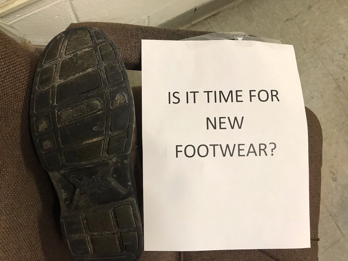 Jenmoore2018's tweet photo. Dubois Center is 🍂Falling 🍁into new footwear! The Changing of the season's means changing your footwear🥾#NewFootWear #SafetyFirst #LiveSafelyStart2Finish #TogetherWeAreUPSers https://t.co/VHe3CWtj4V