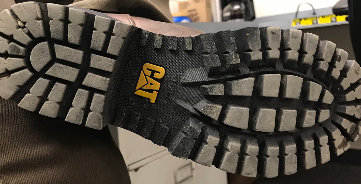 Dubois Center is 🍂Falling 🍁into new footwear! The Changing of the season's means changing your footwear🥾#NewFootWear #SafetyFirst #LiveSafelyStart2Finish #TogetherWeAreUPSers