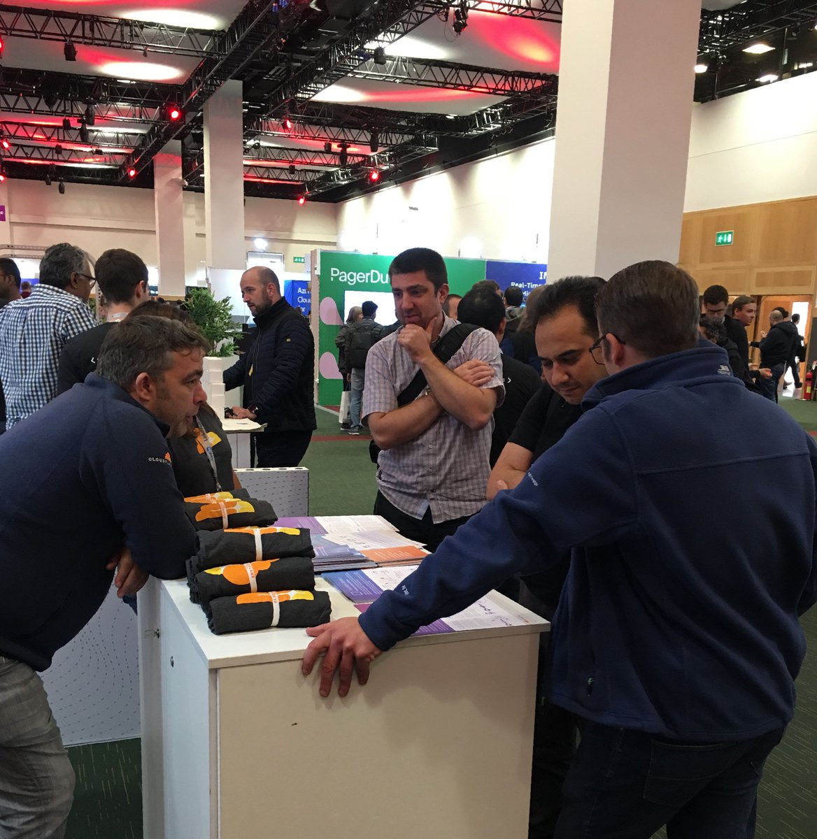 If you're at #SREcon make sure you make your way down to booth 107 and meet our team.
Looking forward to chat to you. Ask us about our tech careers offer and anything Cloudflare related.