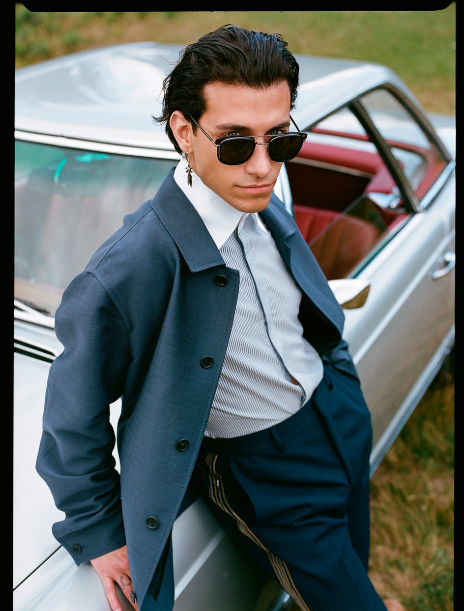 Fendi's tweet photo. Model, musician, and actor – @robraco dials up the cool factor of the new #FendiEyewear collection. #FendiFW19 Discover more on #FisForFendi Instagram account: https://t.co/tGIUqvaDxX https://t.co/QxFJPB55Ko