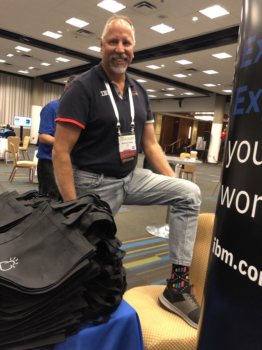 LMalachevsky's tweet image. Spotted!!! @andrewjTexas in our socks 🧦🧦🧦 #ControlUp #ATLVMUG