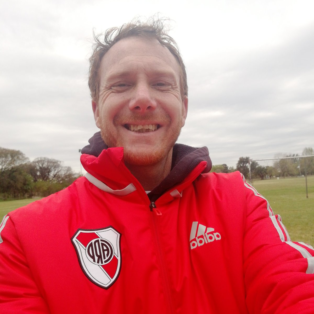 colopf's tweet photo. Así se trabaja hoy https://t.co/3t37Ei7hUL