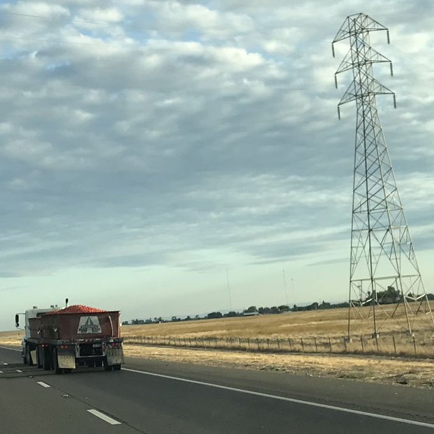 Tomatoes were southbound on I-5. . . . . #tomato #tomatoes #trucking #truckers #truckdriver #agriculture #clouds #beautifulview #california #norcal #truckersview #southbound #localloads #localroads