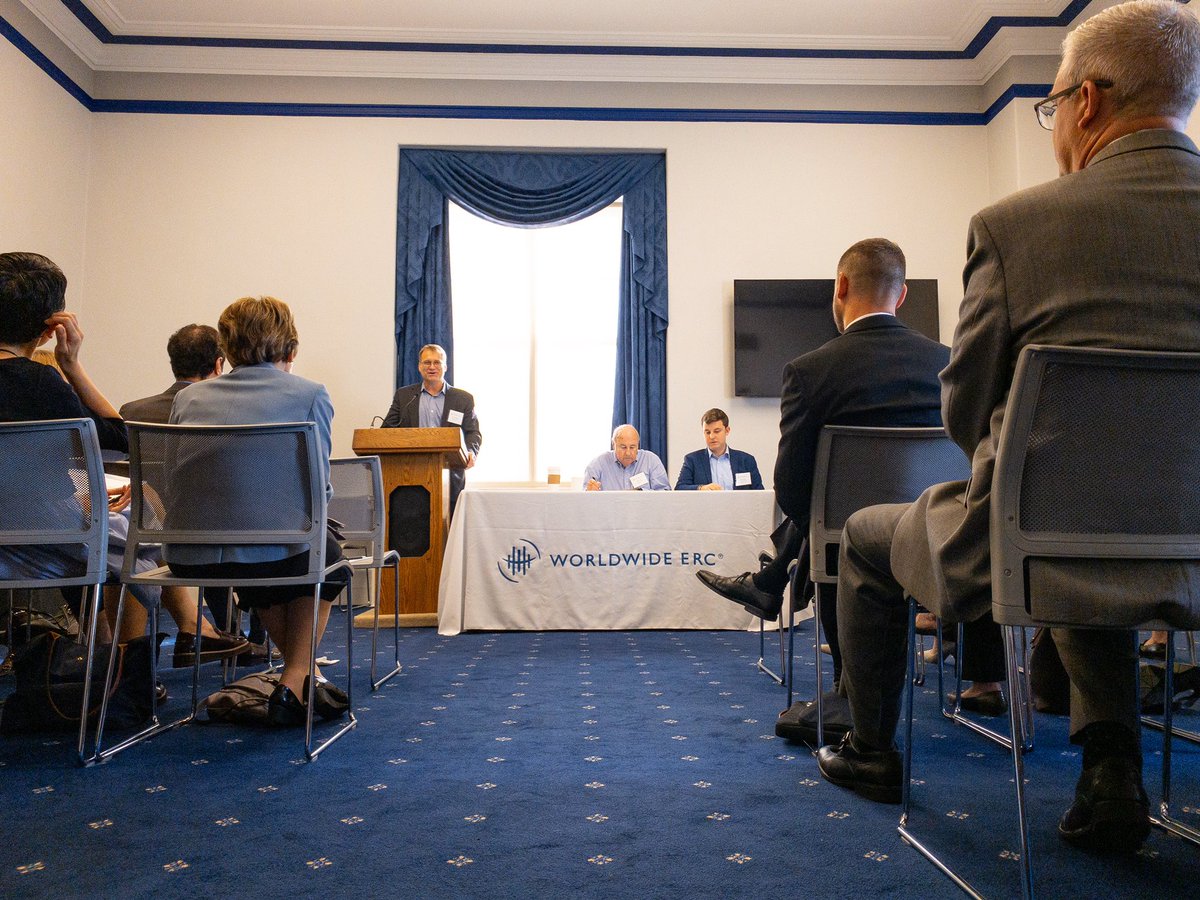 wearewerc's tweet image. #HillDayERC begins with a training workshop to discuss logistics and review the issues that will be covered in today’s meetings.