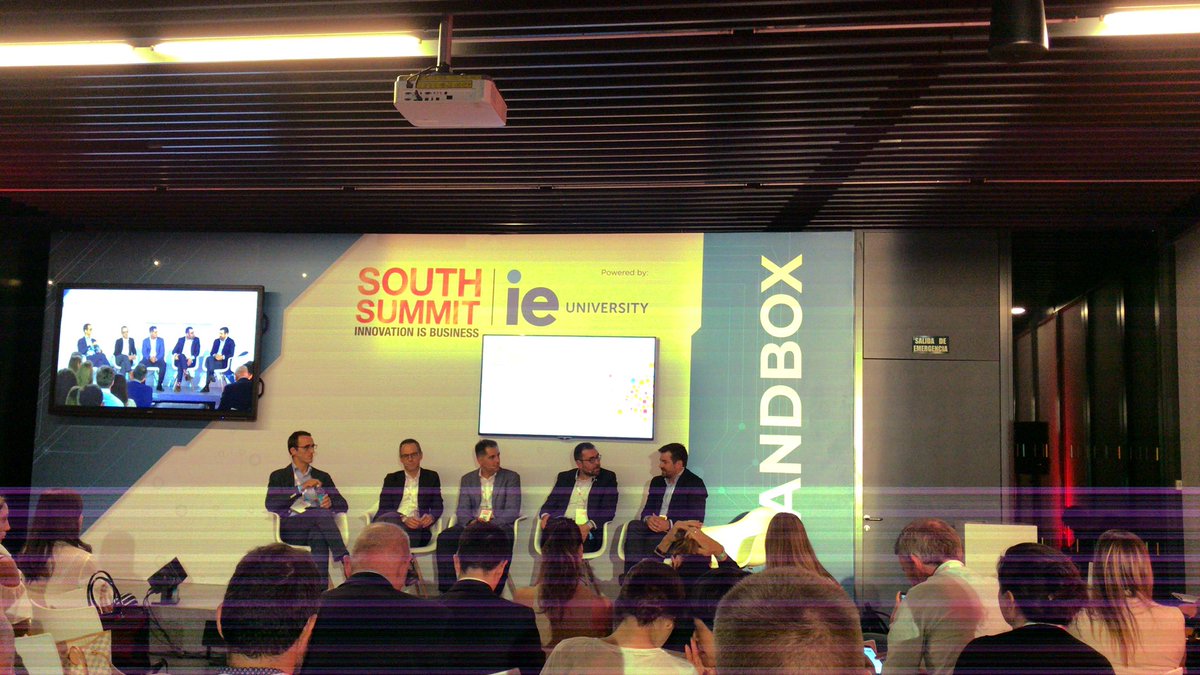 aalarconRS's tweet photo. Talking about #innovation and the experience with Startups in @south_summit with @Ismaelvalero_ @Corp_Lanzadera @Mercadona, @Facsa_es, @purina_es y @riberasalud #ProgramaCorporate https://t.co/IZtPagxCpG