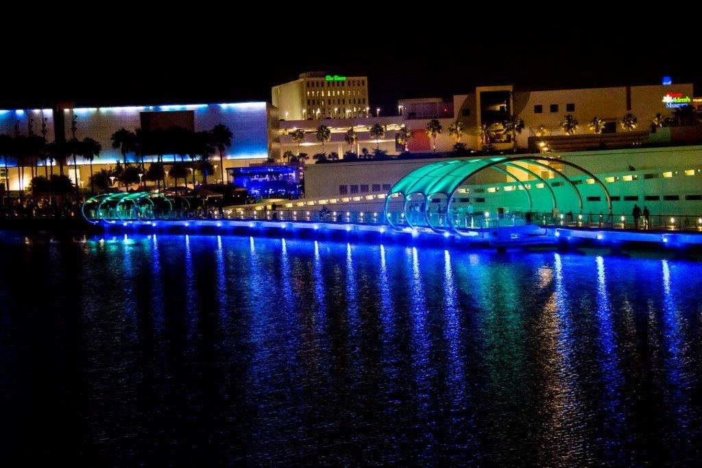 TampaMeetings's tweet photo. "...natural and built environment are both in synch." 
@tampariverwalk puts #UnlockTampaBay in Top 10 US big cities for #placemaking in 2019 @Resonanceco
 "America's Best Cities" ranking. We're No. 23 (+3 spots) overall from 2018. @Tampasdowntown https://t.co/Of7FVZahZj https://t.co/d2TQtQfkqT