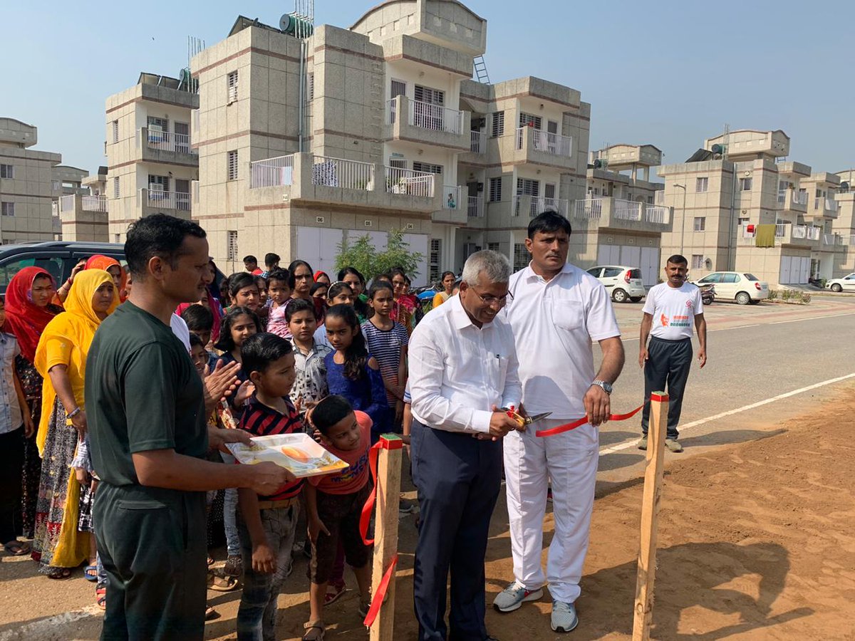 vivekjaipur's tweet image. Inaugurated #WasteProcessing facility on occassion of #150thGandhiJayanti with #2ndBattalion of #TheRajputanaRifles under #LaungewalaBrigade  #WasteManagement with Jawans, Team 
@cdc_organd Families @rajnathsingh @siddhantagr @manipaluniv @ISWA_org @PMOIndia @AdtRml