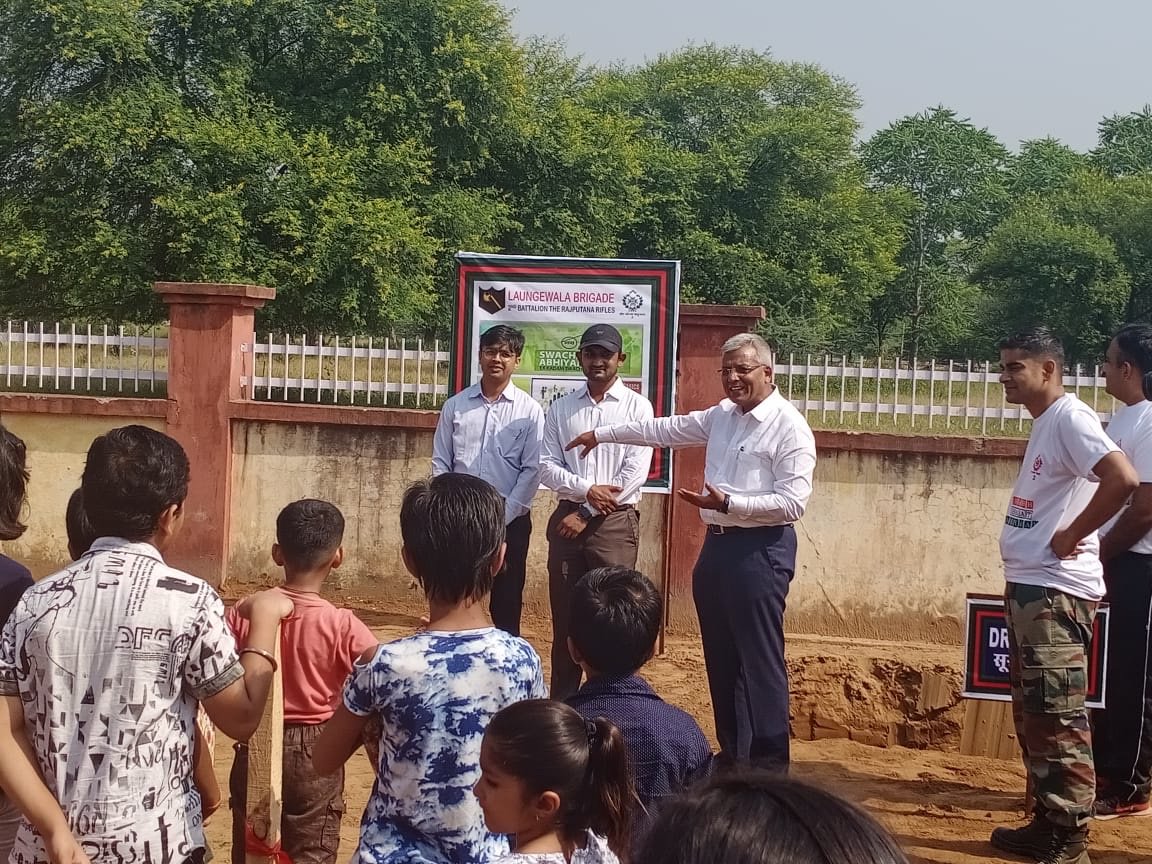 vivekjaipur's tweet image. Inaugurated #WasteProcessing facility on occassion of #150thGandhiJayanti with #2ndBattalion of #TheRajputanaRifles under #LaungewalaBrigade  #WasteManagement with Jawans, Team 
@cdc_organd Families @rajnathsingh @siddhantagr @manipaluniv @ISWA_org @PMOIndia @AdtRml