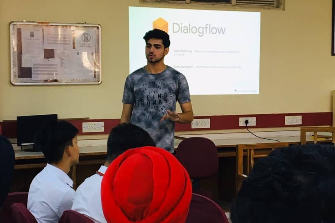 dsccgc's tweet photo. The practical workshop on Actions on Google in CGC Landran was organised successfully with the amazing response from the participants.

Thank you all the Speakers and coordinators plus the participants to make this event a great success.

See you all in the next event.

#DSC #AOG https://t.co/yE3ALzL8op