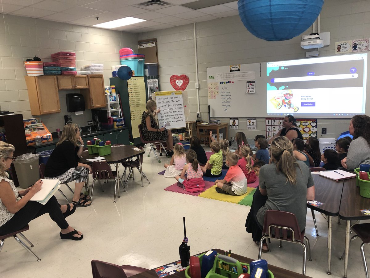 MVESGainesville's tweet image. Kindergarten Interactive Writing Lesson Study with @thenerdycoach @Hall_Schools 📝 #LiteracyforhALL #responsiveteaching @Chastain_Kinder @s_scoville