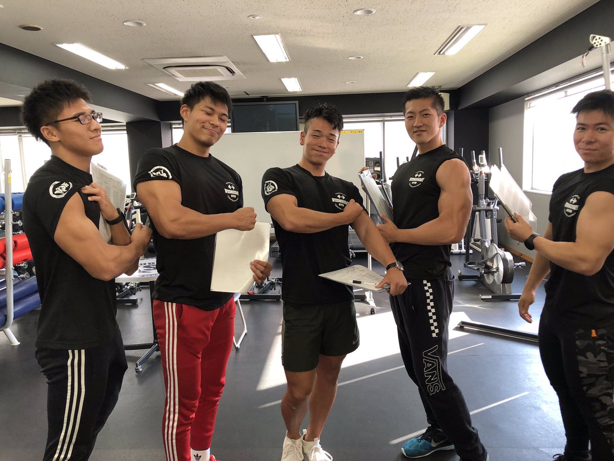 jikeitsr's tweet photo. #水曜パーソナルトレーニング 🏋🏻♂️本日も多くの方にお越しいただきました🗣ダイエットしたい、運動したい方、頼もしい学生トレーナーがお待ちしております😊ぜひお越しください!! #CLUBTSR #tsrトレーナー #筋トレ #ジム #トレーニング #マッチョ #パーソナルトレーニング https://t.co/XCJ3XTBTJj