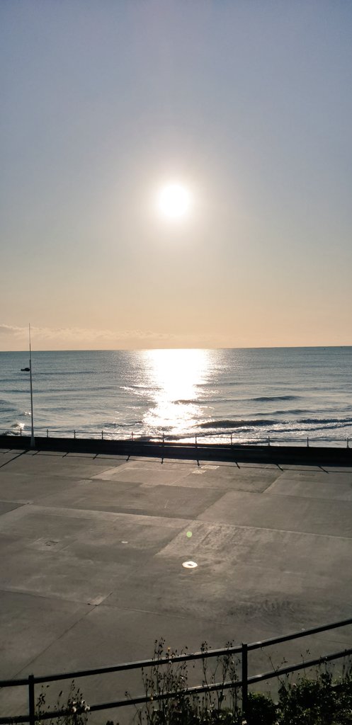 chrisghull's tweet photo. @HumberCareTech What a fascinating time today at #humbercaretech in Bridlington - so many inspiring tech #dementia ideas, but also great to meet so many people working in healthcare #tech too from around the region, I forsee many seeds sown today.. Good luck to all teams! https://t.co/RAfcsjpKsf