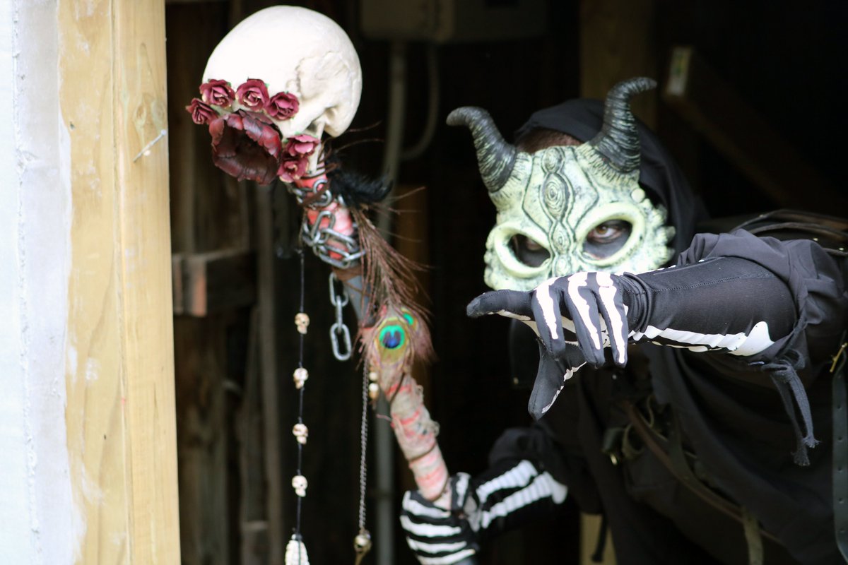 percyjourno's tweet photo. Went out to the @michrenfest with a few friends and got some fun photos. It's been awhile since I had been out to the #michrenfest but I'm glad I went.
#Michigan #photo #photography https://t.co/gOZsSU3Wzp