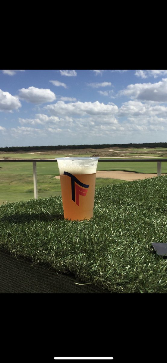 JoeySanTrades's tweet photo. Official beer of the Trinity Forest Golf Club....🤔#TrinityForest https://t.co/59x7XgYUUs