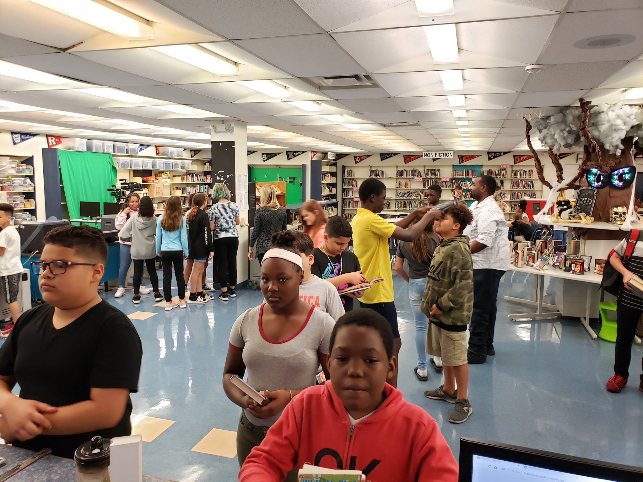 Mann Middle School on Twitter "A full media center makes for a happy