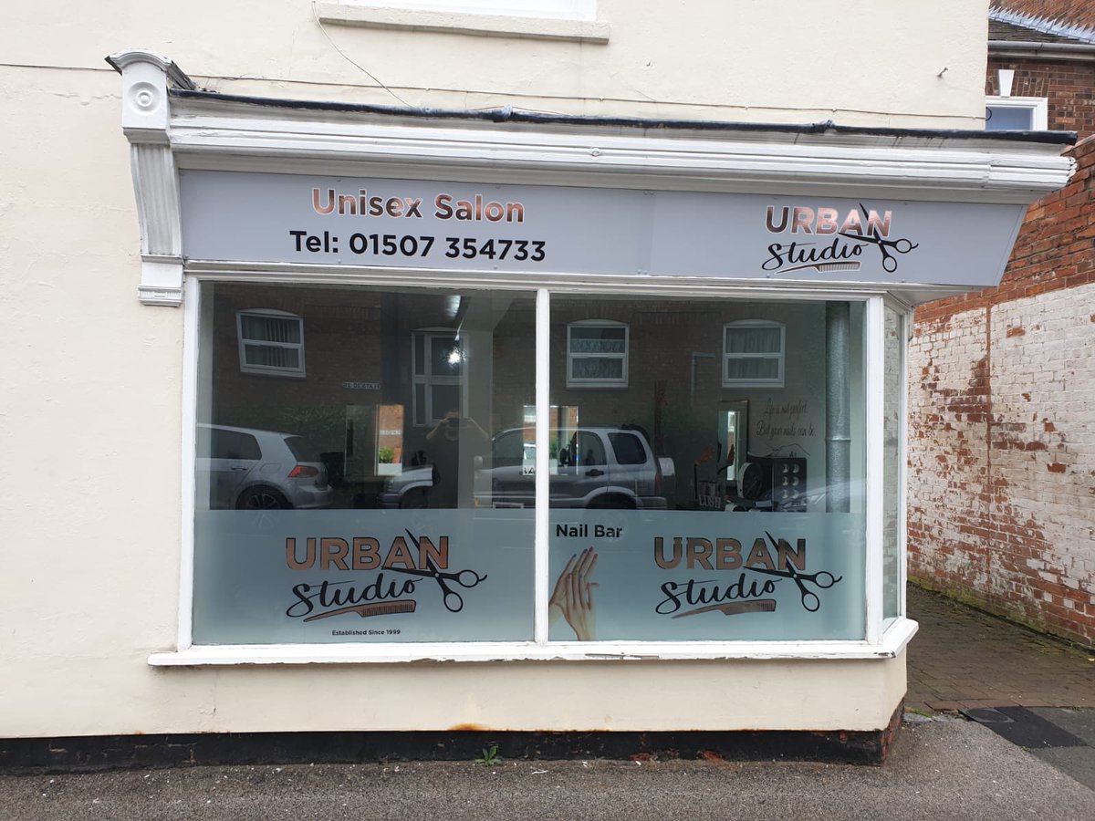 grssignscouk's tweet image. #fasciasigns #acmpanel #rosegoldvinyllettering #frostedvinylgraphics #grssigns #yourbrandingpartner