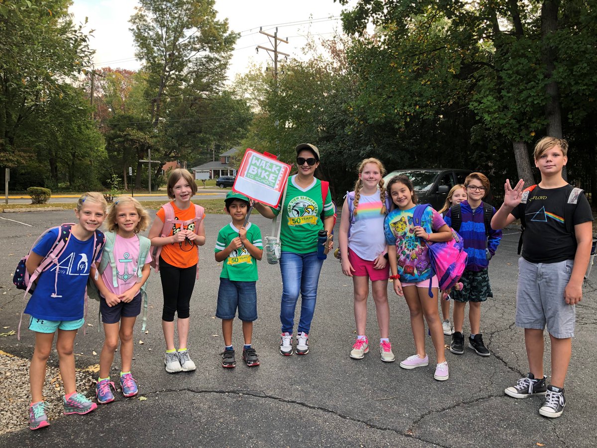 OVPTA's tweet photo. Walk to school day!! https://t.co/Hmm96cr9Ud
