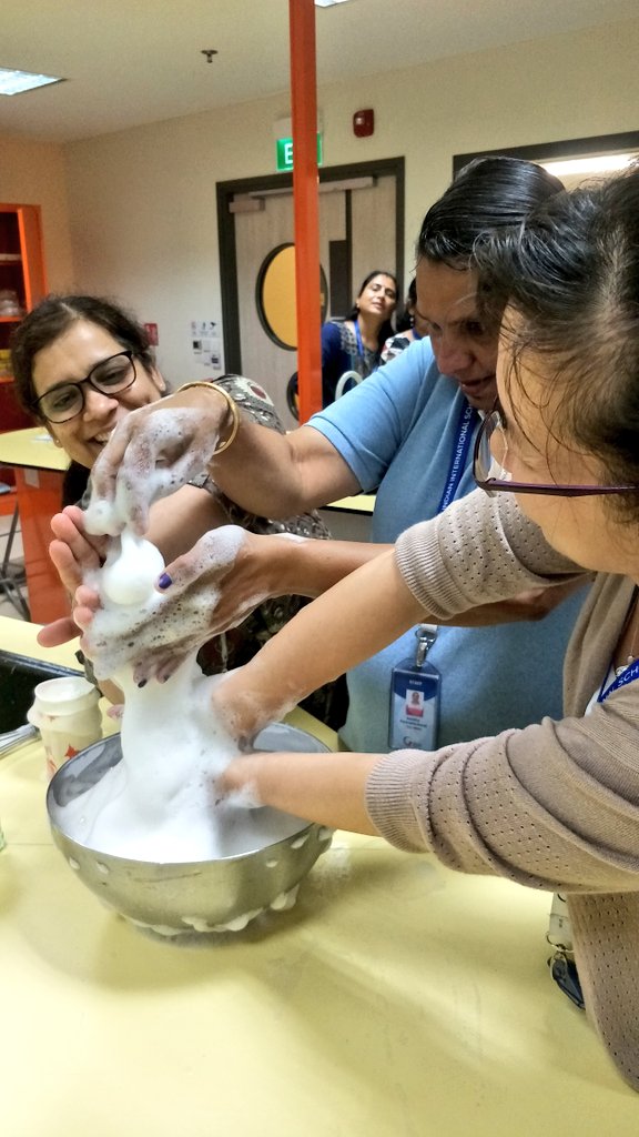 PriyaPwnK's tweet photo. #CPD #wonderwednesdays #recognizinginquiry #inquiry #inquirybasedteaching #IBPYP #pypconnecteded #lifelonglearning #inquirers #approachestoteaching #atls https://t.co/DdAJGnqwll