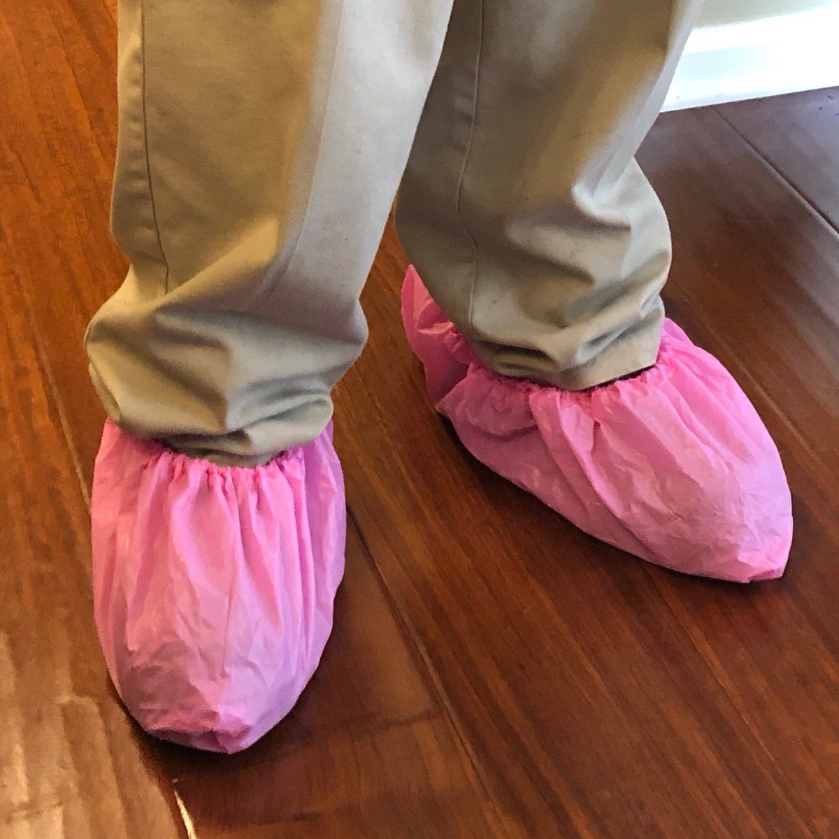 #arrowcares Woodstock. Pink for Breast Cancer Awareness month. ⁦<a href="/ArrowExt/">Arrow Exterminators</a>⁩