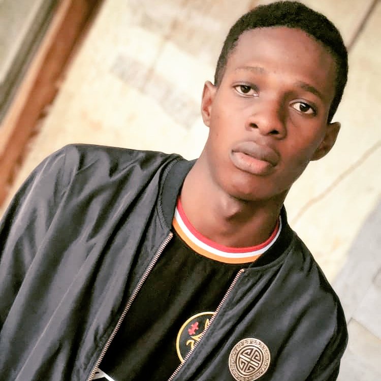 michaelk_king's tweet photo. My eyes is glued to dis ur sexy body& ur love dey make me loose focus..#FOLAKemi @iam_lerry @OmoIyaLanke24 @Jaycyphar https://t.co/m2NQtiOvnN