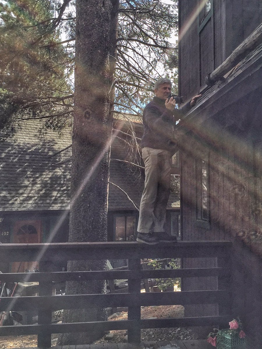 GoMaryMo's tweet photo. Does your home inspector do yoga and a balance beam routine?!! 🤸🏼‍♂️🤸🏼‍♂️ @Inspector_Kent #RealEstate #homeinspector #yoga #tahoe #realtor #kellerwilliamstahoe #realtorlife #realtorsoftwitter #littlemarysunshinerealestate https://t.co/hGUCdtuo5b