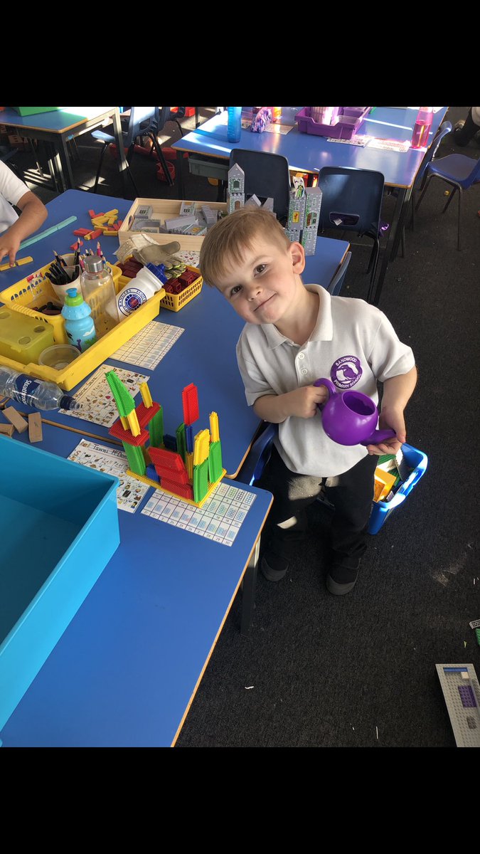 Sandwood120's tweet photo. P2 making castles with 3D shapes and any other stuff we could find. @glasgowcounts @STEMglasgow #MathsWeekScotland #dreambelieveachieve #mathscot https://t.co/H61gnJFdA8