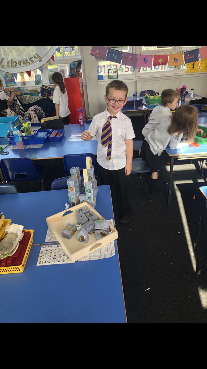 Sandwood120's tweet photo. P2 making castles with 3D shapes and any other stuff we could find. @glasgowcounts @STEMglasgow #MathsWeekScotland #dreambelieveachieve #mathscot https://t.co/HzrSRnCxGL