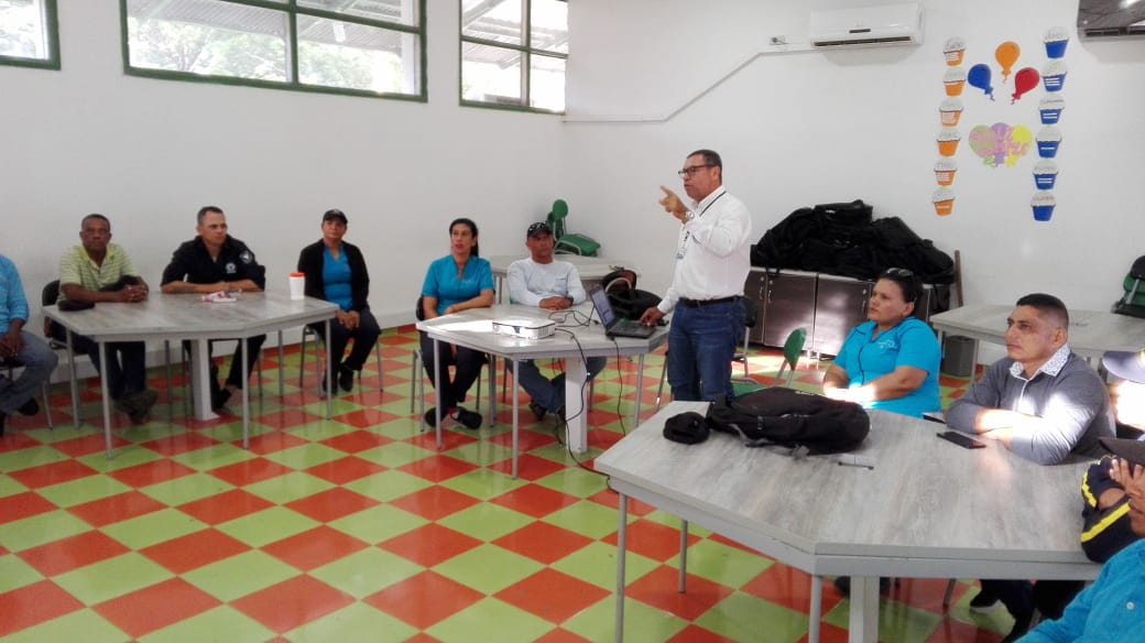 hpaterninae's tweet photo. Sencibilizacion al personal del grupo empresarial Seiso S.A.S; en el Centro de Formación Minero Ambiental, con miras al proceso de autoevaluación 2019.@ADMON_SENACFMA @JAIROLEONZAPATA @LuisCPinedaM @fggonzalezl https://t.co/zWhNtIksRm