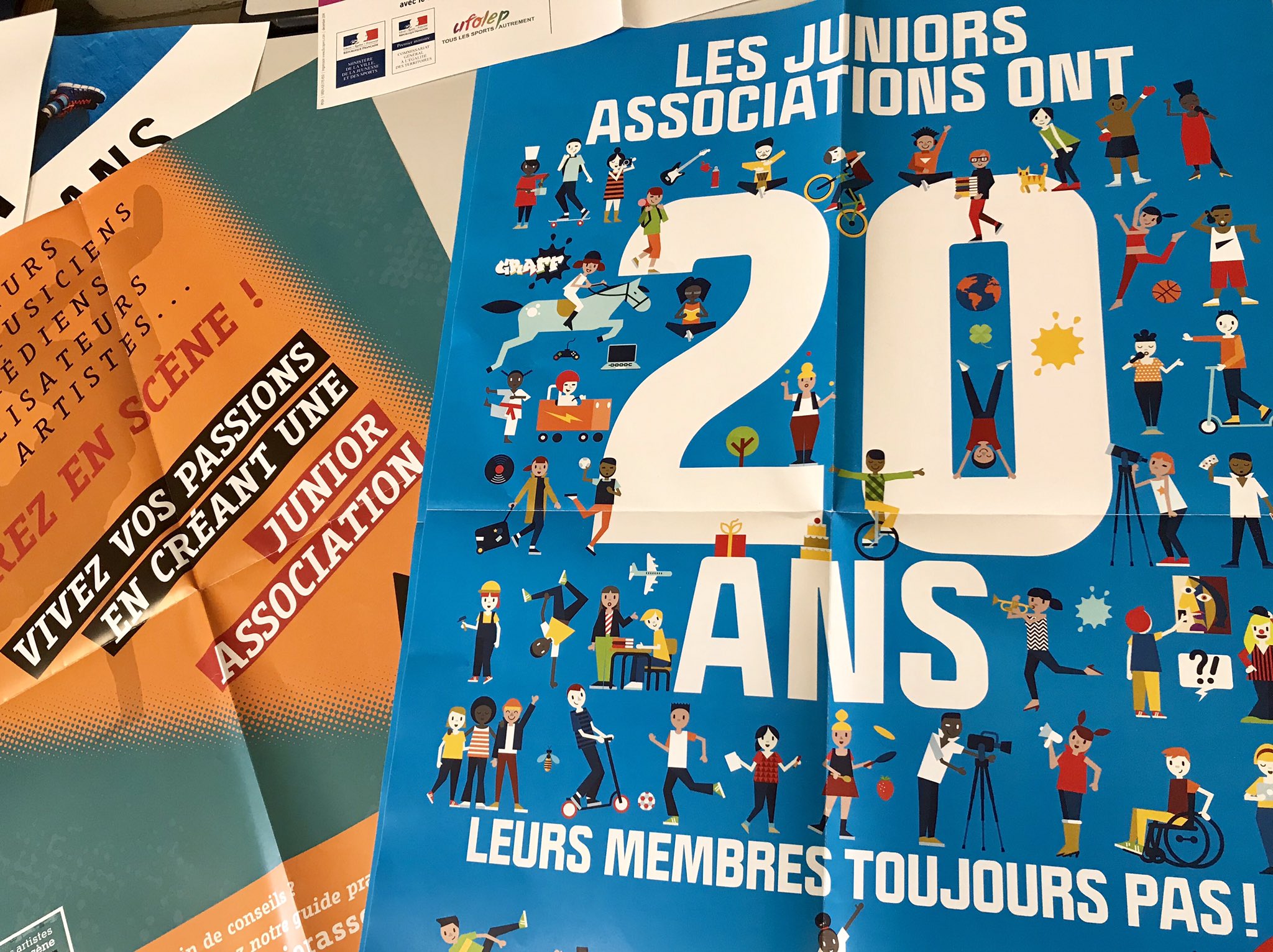 Leonore Moncond Huy Joyeux Anniversaire Aux Junior Associations Depuis Ans Elles Accompagnent Les Mineurs Qui Souhaitent Experimenter L Aventure Associative La Weblaligue Organise Pour L Occasion Une Tournee Festive De Leonore Moncond Huy Joyeux Anniversaire Aux Junior Associations Depuis Ans Elles Accompagnent Les Mineurs Qui Souhaitent Experimenter L Aventure Associative La Weblaligue Organise Pour L Occasion Une Tournee Festive De