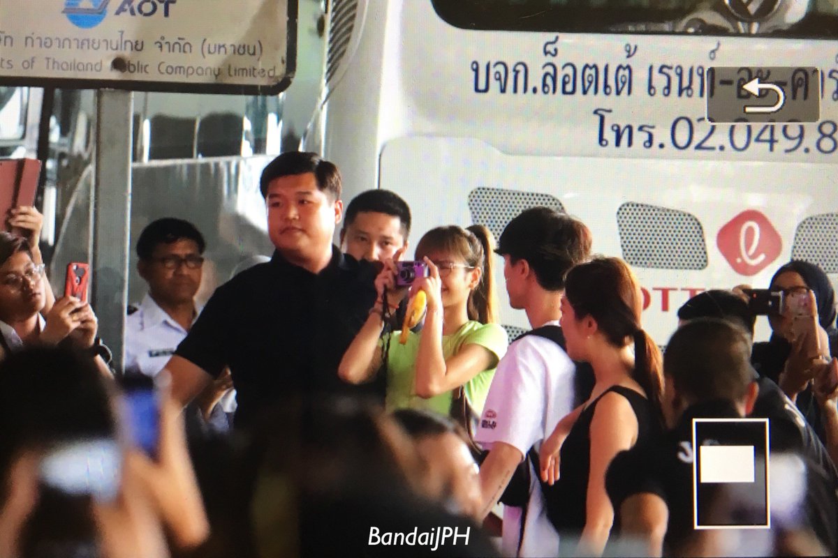 BandaiJPH's tweet photo. 191002 SVB

welcome home, my cute girl🖤

#WelcomeLisaxAIS
#BLACKPINK #블랙핑크 #LISA #리사 https://t.co/nYHOkNpV0S