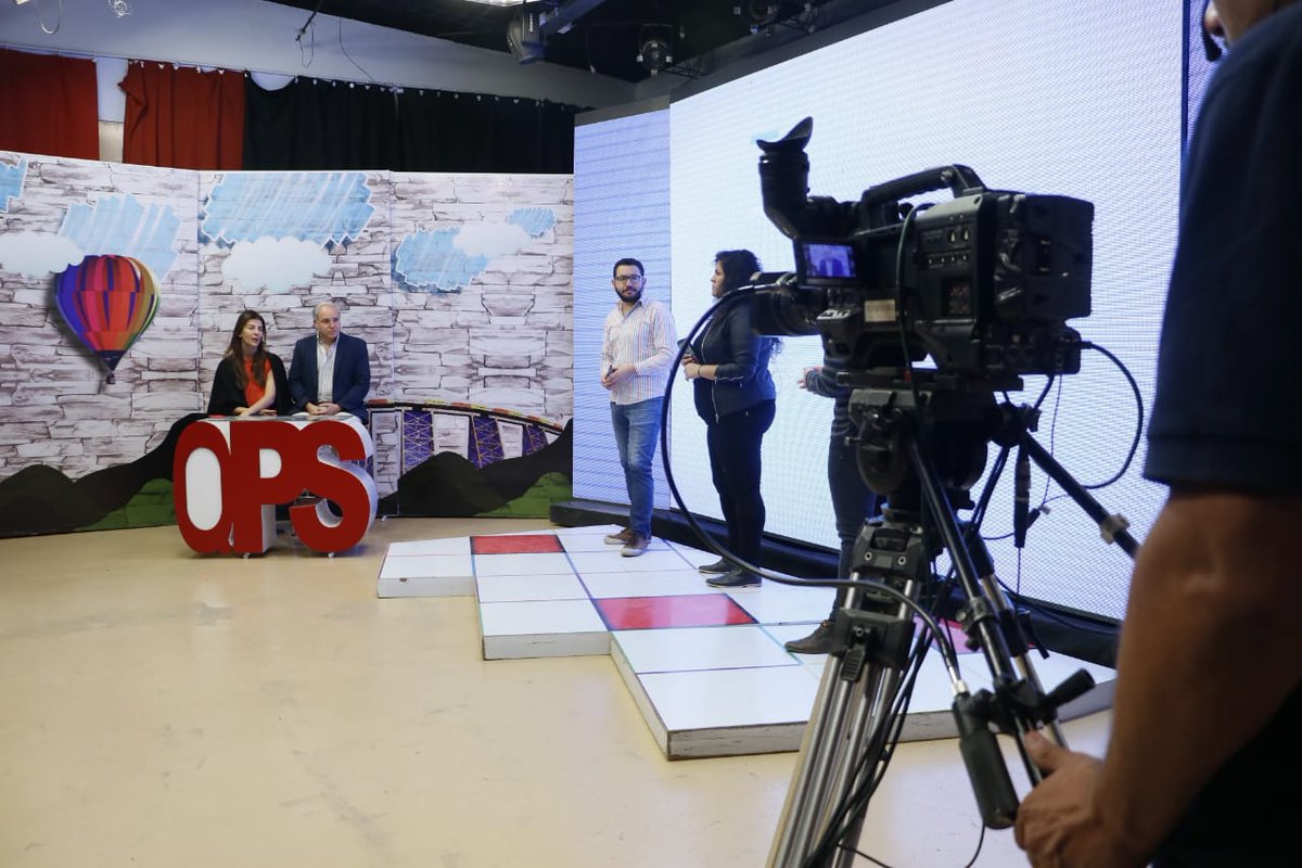 PrensaBettina's tweet photo. Junto a @matiascanepa explicamos nuestro proyecto de provincia y ciudad en el programa #LaMañanaDel10 de @el10tv. ¡Muchas gracias por permitirnos transmitir nuestras ideas y compromiso por una Salta de pie!

#BettinaIntendenta #CanepaDiputado #Lista703 https://t.co/xrHDfuKn3G
